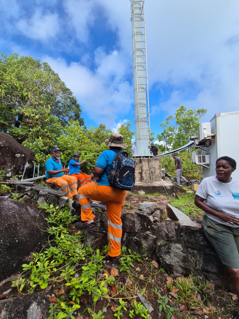 Closer to the People, Closer to the Projects - LH team on La Digue