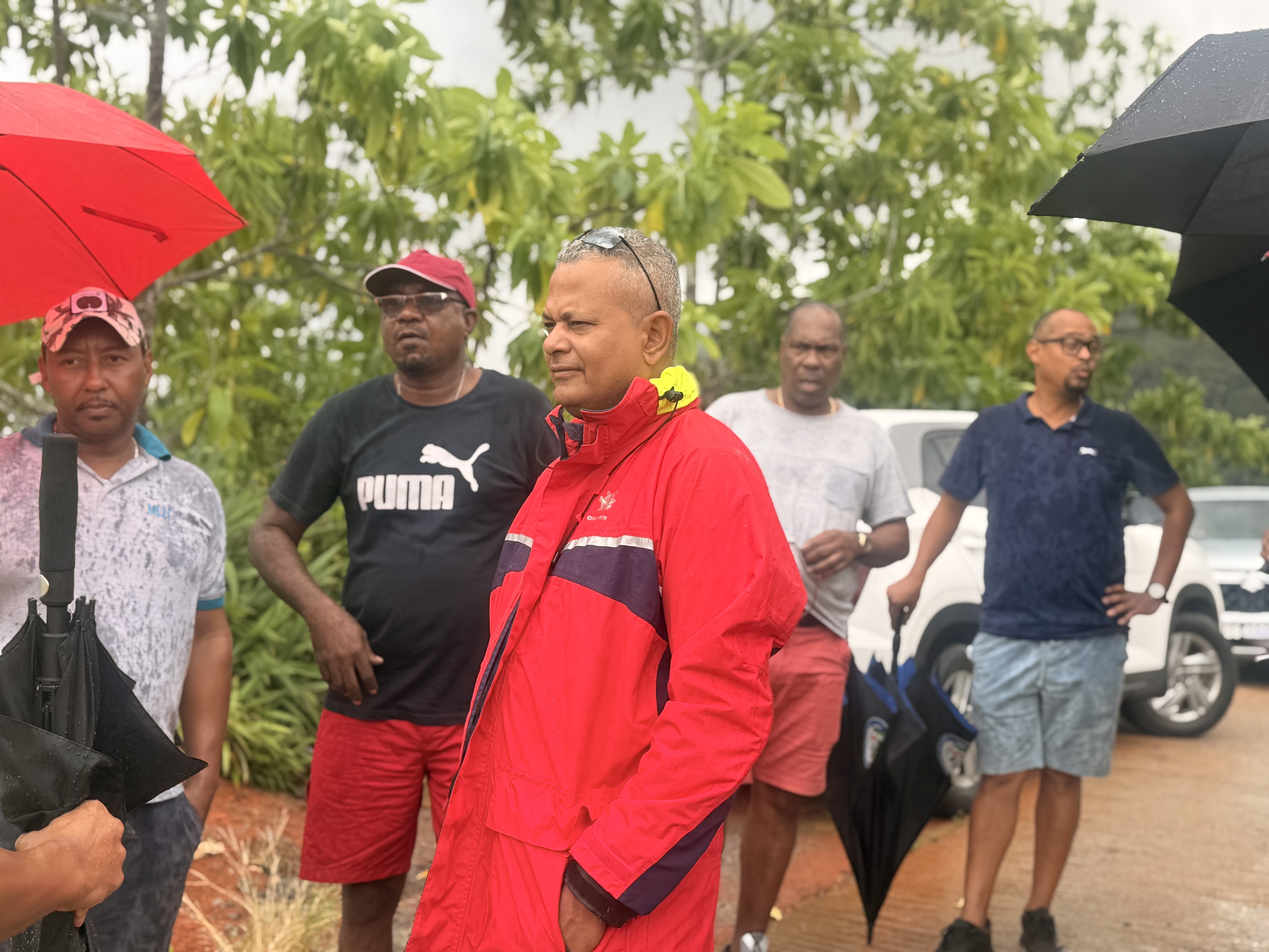 Vice President Pillay leads development inspection tour